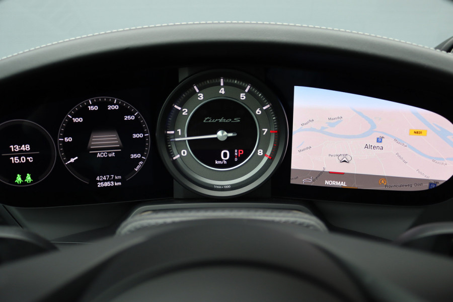 Porsche 911 992 Cabrio 3.8 Turbo S | Keramisch | Vierwielbesturing | Burmester High End | Adaptive Cruise Control | Liftsysteem | Sport Chrono | 18-wegs Memory | PASM | Sportuitlaat |