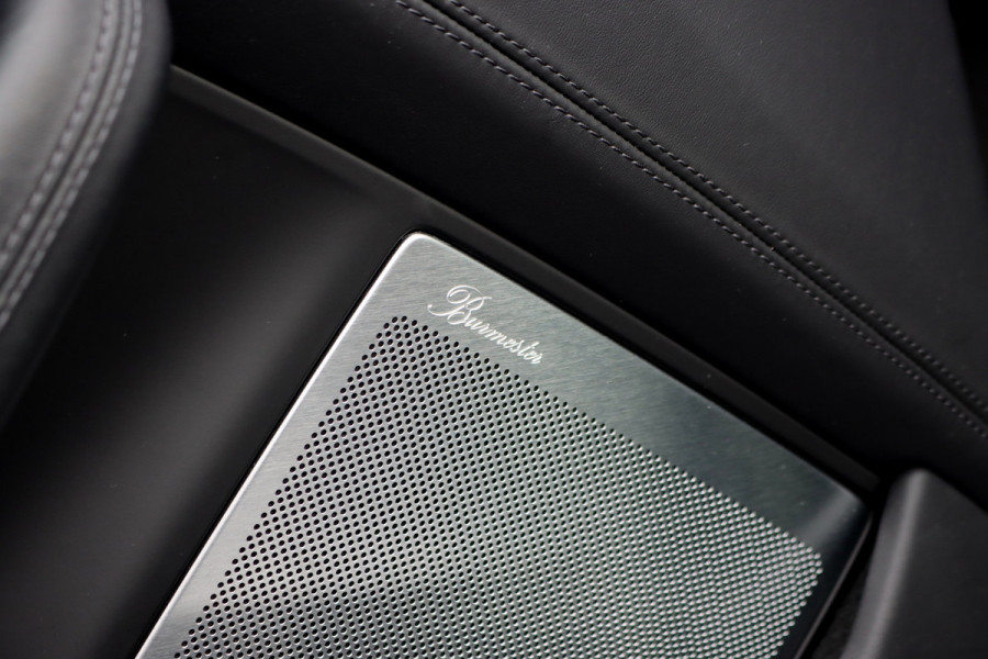 Porsche 911 992 Cabrio 3.8 Turbo S | Keramisch | Vierwielbesturing | Burmester High End | Adaptive Cruise Control | Liftsysteem | Sport Chrono | 18-wegs Memory | PASM | Sportuitlaat |