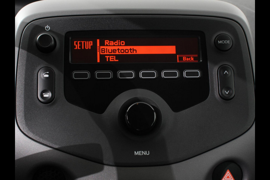 Peugeot 108 1.0 e-VTi Active | Airco | Bluetooth | Led | DAB | 5 deurs
