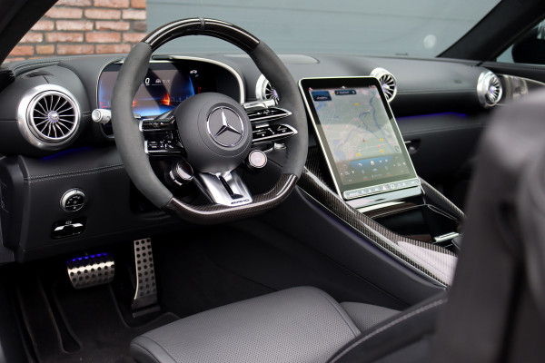 Mercedes-Benz SL-Klasse Roadster AMG 63 S E Performance | 816 pk | Keramisch | Carbon | AMG Dynamic Plus-Pakket | Distronic+ | Achterasbesturing | Multicontourstoelen | HUD | Burmester | Airscarf | Mercedes-Benz SL-Klasse Roadster AMG 63 S E Performance | 816 pk | Keramisch | Carbon | AMG Dynamic Plus-Pakket | Distronic+ | Achterasbesturing | Multicontourstoelen | HUD | Burmester | Airscarf |
