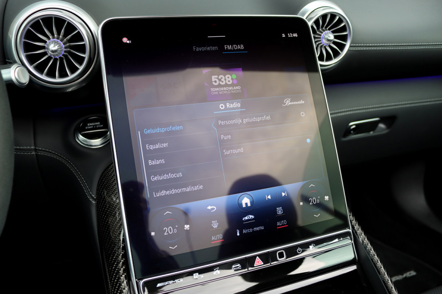 Mercedes-Benz SL-Klasse Roadster AMG 63 S E Performance | 816 pk | Keramisch | Carbon | AMG Dynamic Plus-Pakket | Distronic+ | Achterasbesturing | Multicontourstoelen | HUD | Burmester | Airscarf | Mercedes-Benz SL-Klasse Roadster AMG 63 S E Performance | 816 pk | Keramisch | Carbon | AMG Dynamic Plus-Pakket | Distronic+ | Achterasbesturing | Multicontourstoelen | HUD | Burmester | Airscarf |