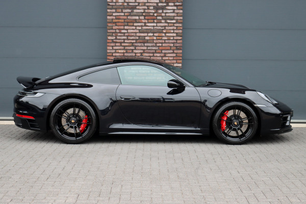 Porsche 911 3.0 Carrera GTS | Vierwielbesturing | Liftsysteem | PASM | Schuifdak | Carbon | Verwarmd GT-stuur | PDLS+ | Exclusive Design | Memory |