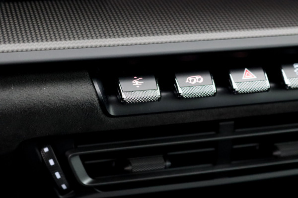 Porsche 911 3.0 Carrera GTS | Vierwielbesturing | Liftsysteem | PASM | Schuifdak | Carbon | Verwarmd GT-stuur | PDLS+ | Exclusive Design | Memory |