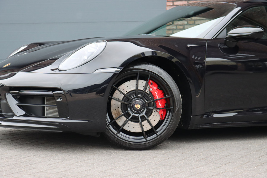 Porsche 911 3.0 Carrera GTS | Vierwielbesturing | Liftsysteem | PASM | Schuifdak | Carbon | Verwarmd GT-stuur | PDLS+ | Exclusive Design | Memory |