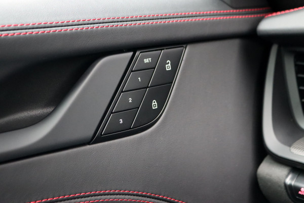 Porsche 911 3.0 Carrera GTS | Vierwielbesturing | Liftsysteem | PASM | Schuifdak | Carbon | Verwarmd GT-stuur | PDLS+ | Exclusive Design | Memory |