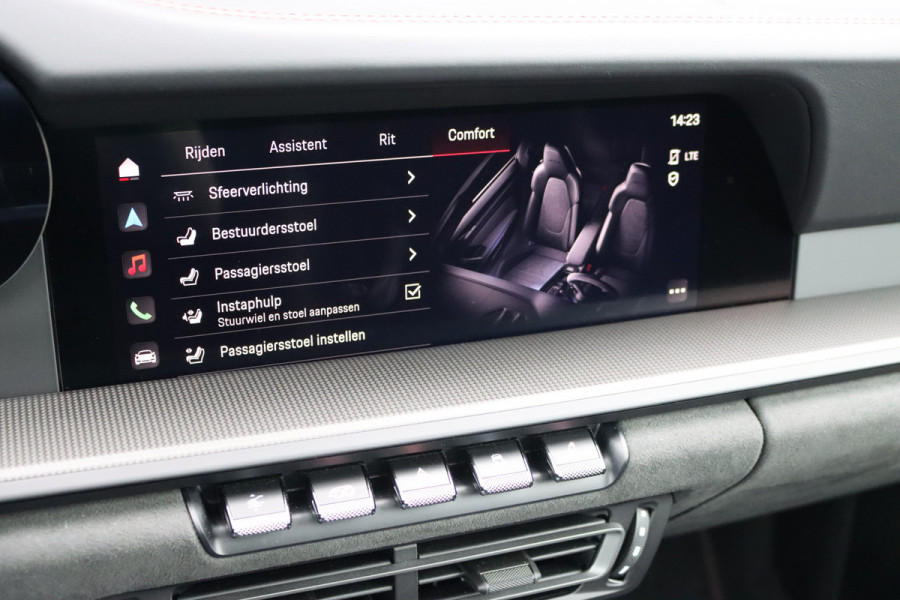 Porsche 911 3.0 Carrera GTS | Vierwielbesturing | Liftsysteem | PASM | Schuifdak | Carbon | Verwarmd GT-stuur | PDLS+ | Exclusive Design | Memory |