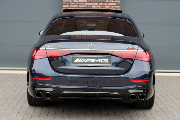 Mercedes-Benz E-Klasse AMG 53 4MATIC+ Premium+ | Hyperscreen | Airmatic | Achterasbesturing | Distronic | Carbon | Stoelventilatie | Burmester | Digital Light | Verwarmd Stuurwiel |