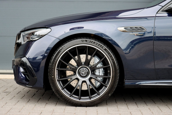 Mercedes-Benz E-Klasse AMG 53 4MATIC+ Premium+ | Hyperscreen | Airmatic | Achterasbesturing | Distronic | Carbon | Stoelventilatie | Burmester | Digital Light | Verwarmd Stuurwiel |
