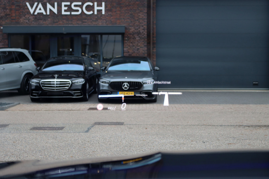 Mercedes-Benz E-Klasse AMG 53 4MATIC+ Premium+ | Hyperscreen | Airmatic | Achterasbesturing | Distronic | Carbon | Stoelventilatie | Burmester | Digital Light | Verwarmd Stuurwiel |