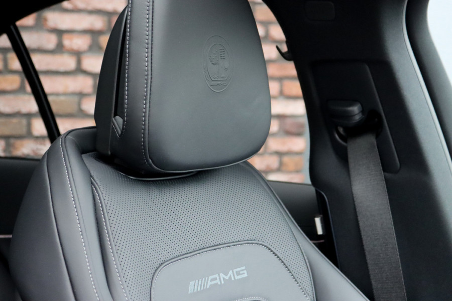 Mercedes-Benz E-Klasse AMG 53 4MATIC+ Premium+ | Hyperscreen | Airmatic | Achterasbesturing | Distronic | Carbon | Stoelventilatie | Burmester | Digital Light | Verwarmd Stuurwiel |
