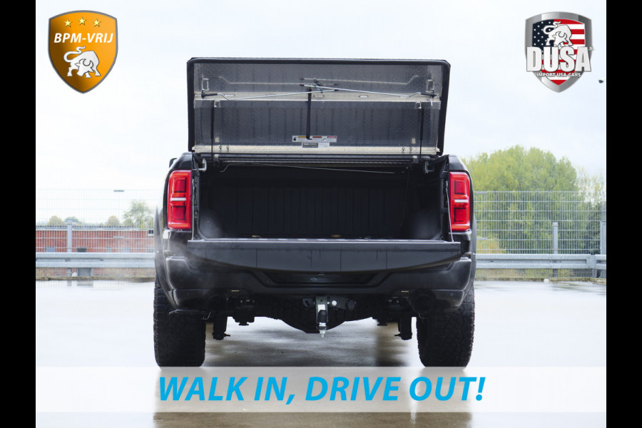 Dodge Ram | RHO | 3.0L Twin-Turbo I6 | 4x4 | Crew Cab | Black Edition | Panoramadak | 14,4-inch Touchscreen | Passenger Display | Getoonde accessoires zijn verkrijgbaar tegen meerprijs