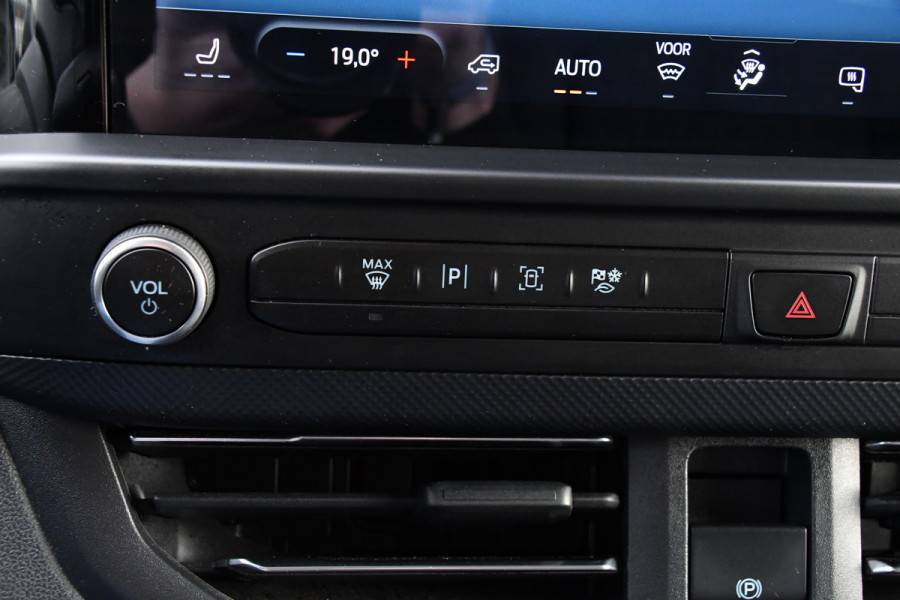 Ford Transit Custom 300 2.0 TDCI L1H1 Limited PB Edition Virtual, Adaptieve Cruise, Carplay, LED, Stoelverwarming, 136pk, Automaat, Trekhaak, Multimedia, Uniek!