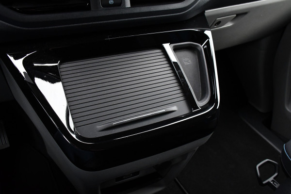 Ford Transit Custom 320 2.0 TDCI L2H1 Sport DC Black Edition Virtual, Adaptieve Cruise, Carplay, LED, 2 x Schuifdeur, 170pk, Stoelverwarming, Sensoren, BOM VOL!