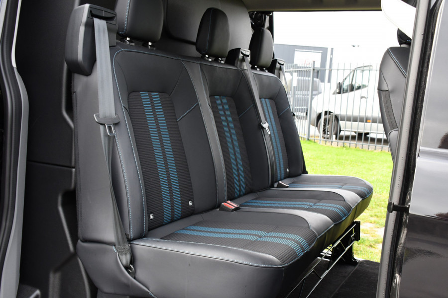 Ford Transit Custom 320 2.0 TDCI L2H1 Sport DC Black Edition Virtual, Adaptieve Cruise, Carplay, LED, 2 x Schuifdeur, 170pk, Stoelverwarming, Sensoren, BOM VOL!