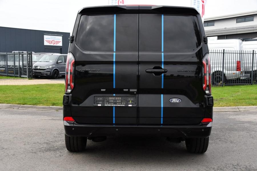Ford Transit Custom 320 2.0 TDCI L2H1 Sport DC Black Edition Virtual, Adaptieve Cruise, Carplay, LED, 2 x Schuifdeur, 170pk, Stoelverwarming, Sensoren, BOM VOL!