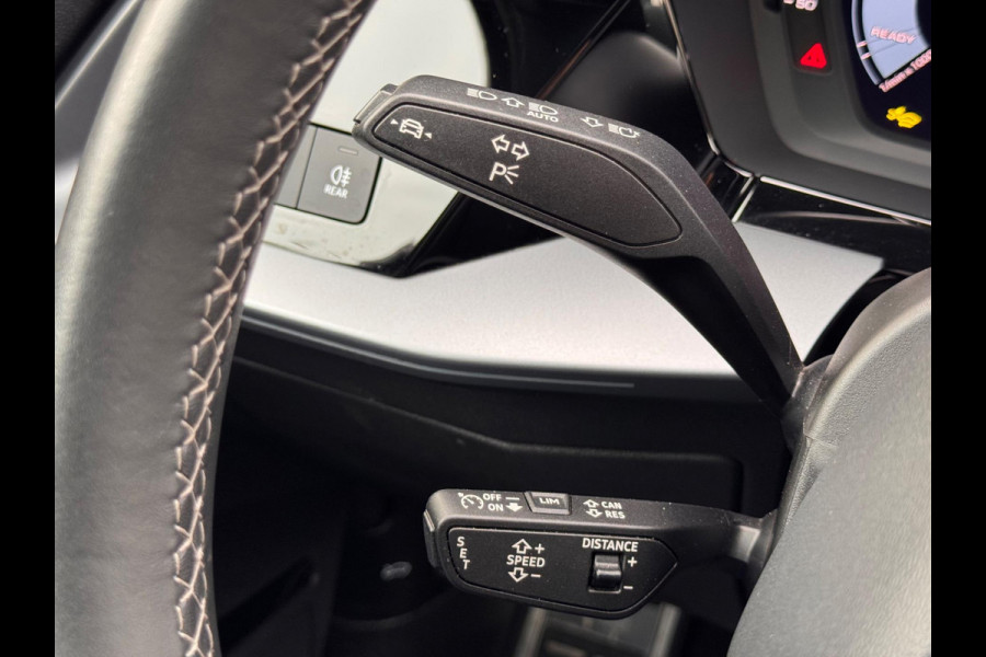 Audi A3 Sportback 35 TFSI S edition Pano/Sonos/Matrix/Blindspot Audi A3 Sportback 35 TFSI S edition Pano/Sonos/Matrix/Blindspot