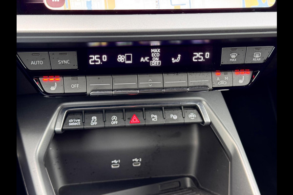 Audi A3 Sportback 35 TFSI S edition Pano/Sonos/Matrix/Blindspot Audi A3 Sportback 35 TFSI S edition Pano/Sonos/Matrix/Blindspot