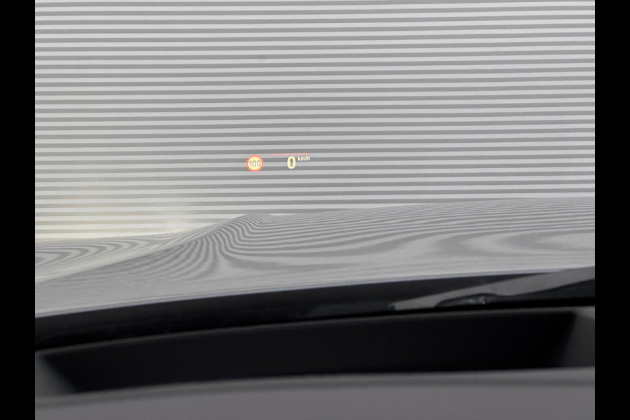 BMW 3 Serie Touring 330e High Executive M seats/Pano/Memory/H&K/360