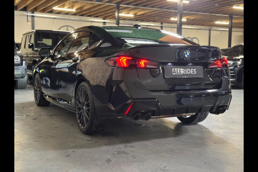 BMW 2 Serie Gran Coupé M235i xDrive 306 PK |M-sport Pro | Keyless | Harman/Kardon | Camera | schaalstoelen