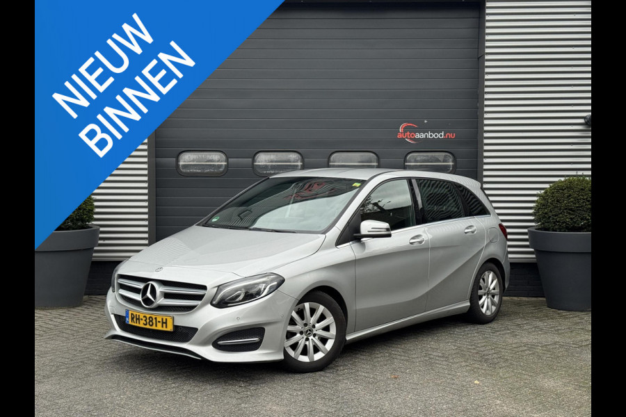 Mercedes-Benz B-Klasse 180 d Business Solution | Navigatie | Camera | Stoelverwarming | LED | Lichtmetalen Velgen | Mercedes-Benz B-Klasse 180 d Business Solution | Navigatie | Camera | Stoelverwarming | LED | Lichtmetalen Velgen |