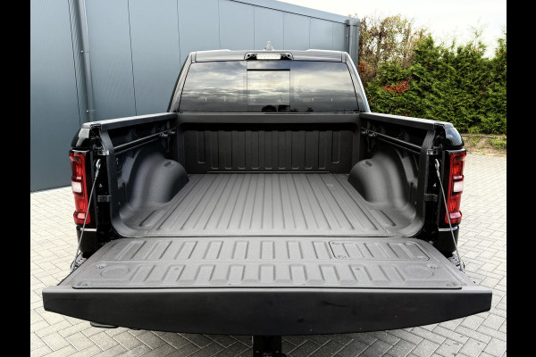 Dodge Ram 1500 3.0 420 PK LARAMIE PREMIUM / DEMO KORTING RIJKLAAR MET LPG! / HURRICANE / 2025 MODEL / NIGHT EDITION / LUCHTVERING / PANO /