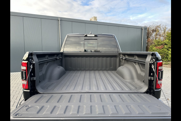 Dodge Ram 1500 5.7 V8 HEMI 400 PK / LIMITED NIGHT / HEADUP / RIJKLAAR INCL LPG-G3 / BPM VRIJ / LUCHTVERING / ADAPTIVE CRUISE / 22 INCH / L