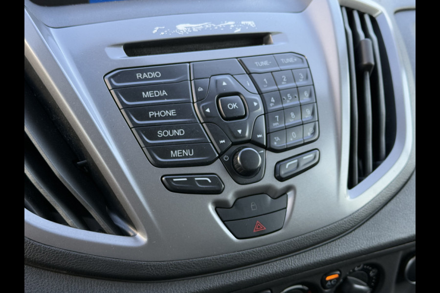 Ford Transit 350 2.0 TDCI 131 PK / L2H2 / 2.8 TON TREKKEN / 1e EIG. / AIRCO / CRUISE / PDC