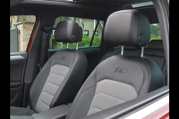 Volkswagen Tiguan 1.4 TSI ACT Comfortline Business R | Panoramadak | Trekhaak | Cruise Control | Stoelverwarming |