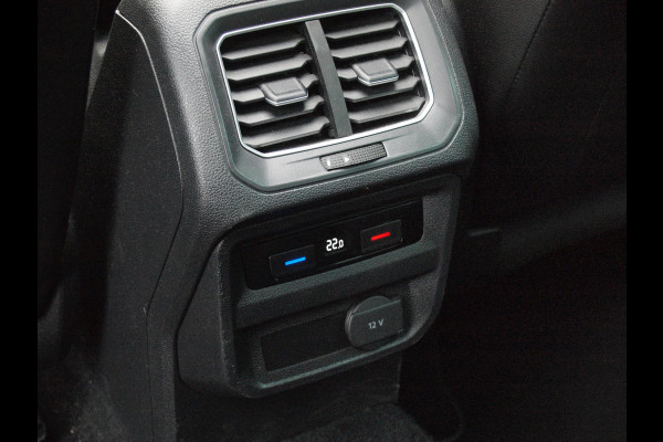 Volkswagen Tiguan 1.4 TSI ACT Comfortline Business R | Panoramadak | Trekhaak | Cruise Control | Stoelverwarming |