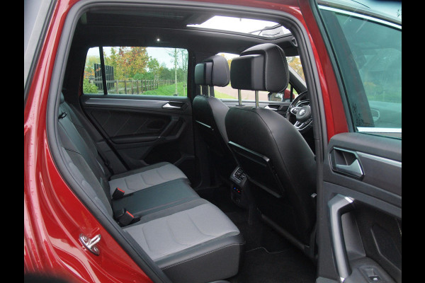 Volkswagen Tiguan 1.4 TSI ACT Comfortline Business R | Panoramadak | Trekhaak | Cruise Control | Stoelverwarming |