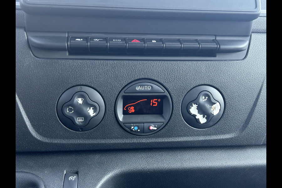 Renault Master T35 2.3 dCi 145 PK / L4H3 / MAXI WB 433 / DUBBEL LUCHT / INRICHTING / 3-ZITS / TREKHAAK / CAMERA / 3000 KG AHG /