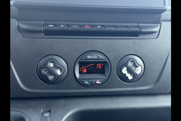 Renault Master T35 2.3 dCi 145 PK / L4H3 / MAXI WB 433 / DUBBEL LUCHT / INRICHTING / 3-ZITS / TREKHAAK / CAMERA / 3000 KG AHG /