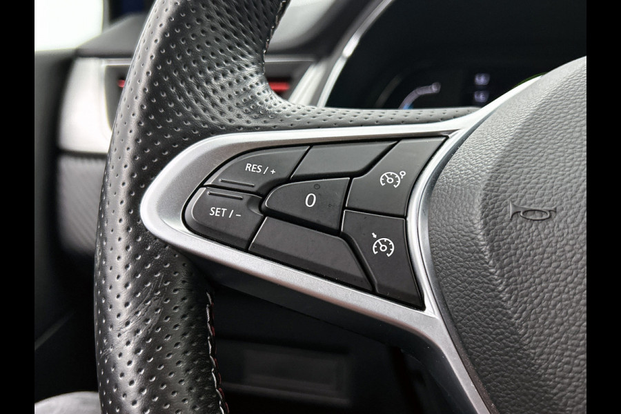 Renault Captur E-Tech Hybrid 145PK R.S. Line RS / CAMERA / NAVI GROOT / 1e EIGENAAR / DEALER ONDERHOUDEN / TREKHAAK AFN.