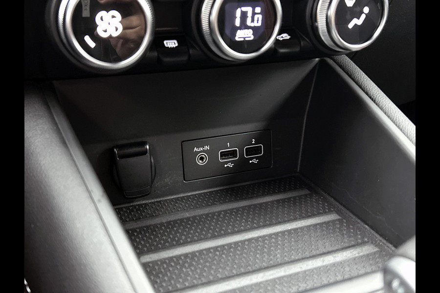 Renault Captur E-Tech Hybrid 145PK R.S. Line RS / CAMERA / NAVI GROOT / 1e EIGENAAR / DEALER ONDERHOUDEN / TREKHAAK AFN.