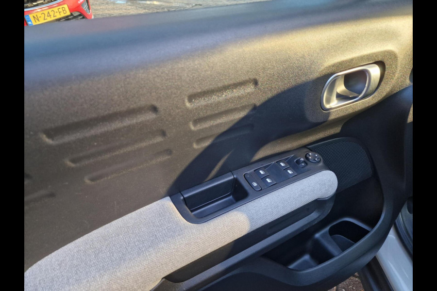 Citroën C3 Aircross 1.2 PureTech S&S Shine|Automaat|Pano|Trekhaak|Camera|PDC|Clima|