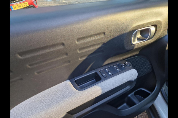 Citroën C3 Aircross 1.2 PureTech S&S Shine|Automaat|Pano|Trekhaak|Camera|PDC|Clima|