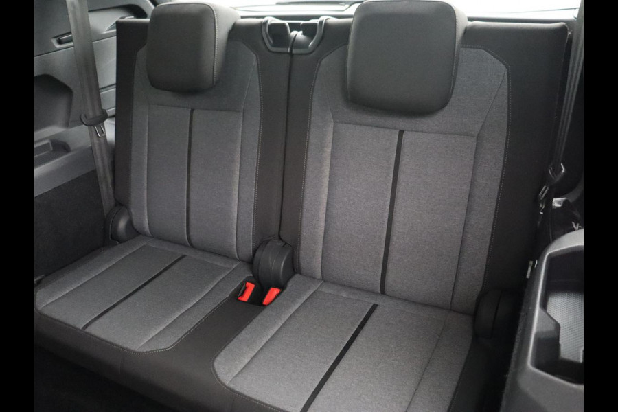 Seat Tarraco 1.5 TSI Style 7-Persoons | Trekhaak | Park Assist | Camera | Carplay | 18'' | Climate control | Cruise control | Full LED