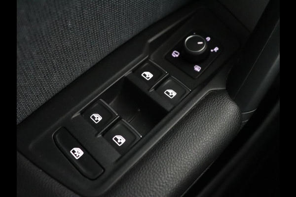 Seat Tarraco 1.5 TSI Style 7-Persoons | Trekhaak | Park Assist | Camera | Carplay | 18'' | Climate control | Cruise control | Full LED