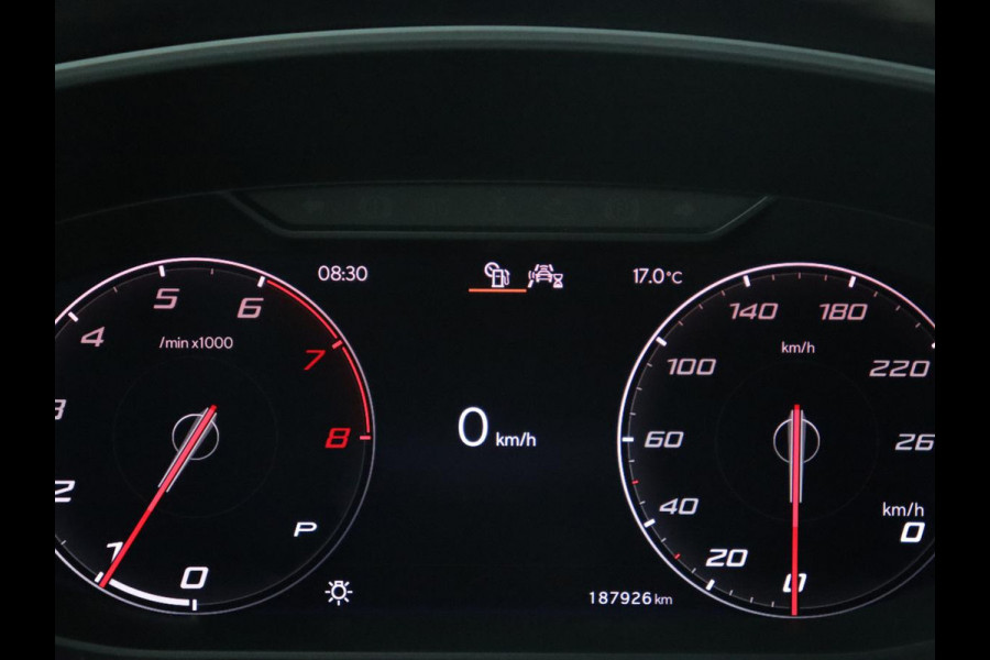 Seat Tarraco 1.5 TSI Style 7-Persoons | Trekhaak | Park Assist | Camera | Carplay | 18'' | Climate control | Cruise control | Full LED