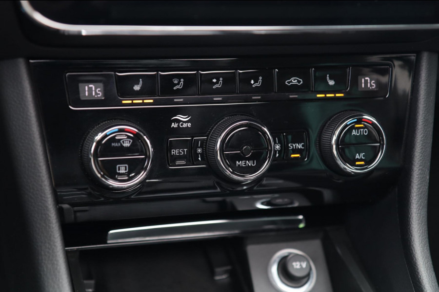 Škoda Superb 1.4 TSI ACT / PANODAK / DODEHOEK / ACC / MEMORY / CAMERA