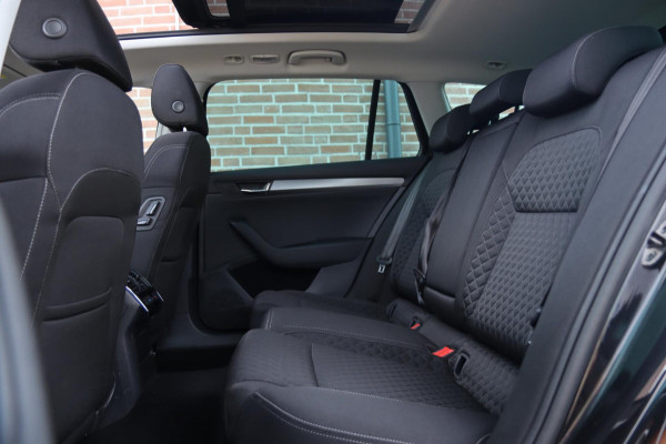 Škoda Superb 1.4 TSI ACT / PANODAK / DODEHOEK / ACC / MEMORY / CAMERA