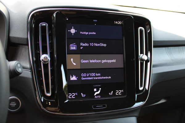 Volvo XC40 1.5 T4 Plug-in hybrid Plus Dark | Trekhaak | H/K | Pilot Assist | Memory | Navigatie | 360 Camera Actieweken 1 t/m 15 november!