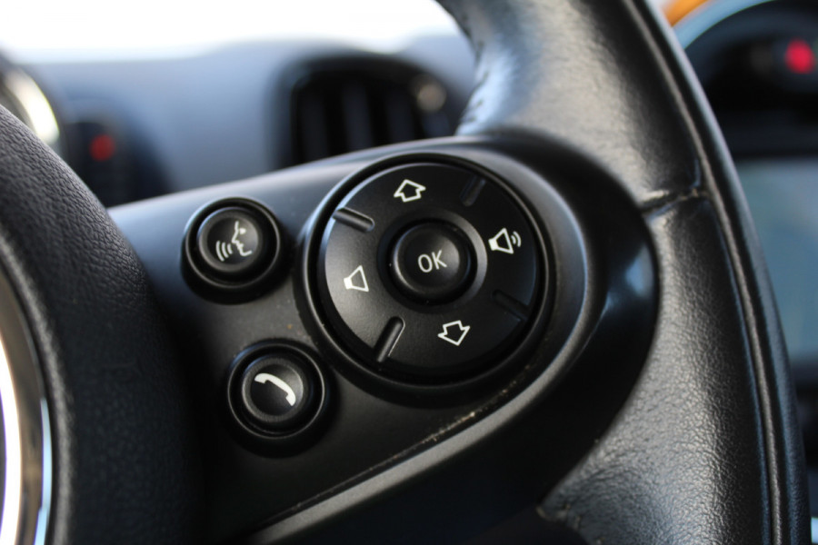 MINI Countryman 1.5 136PK Cooper | H&K | Navigatie | Bluetooth | Origin NL MINI Countryman 1.5 136PK Cooper | H&K | Navigatie | Bluetooth | Origin NL