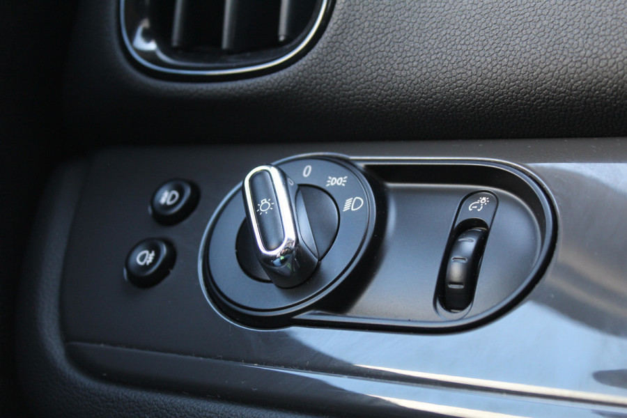 MINI Countryman 1.5 136PK Cooper | H&K | Navigatie | Bluetooth | Origin NL MINI Countryman 1.5 136PK Cooper | H&K | Navigatie | Bluetooth | Origin NL