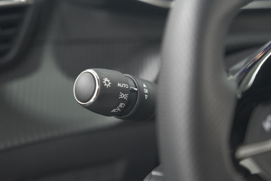 Peugeot 2008 PureTech 130 EAT8 GT | 360 Camera | Stoelmassage | Adaptieve Cruise Control | Dodehoekdetectie