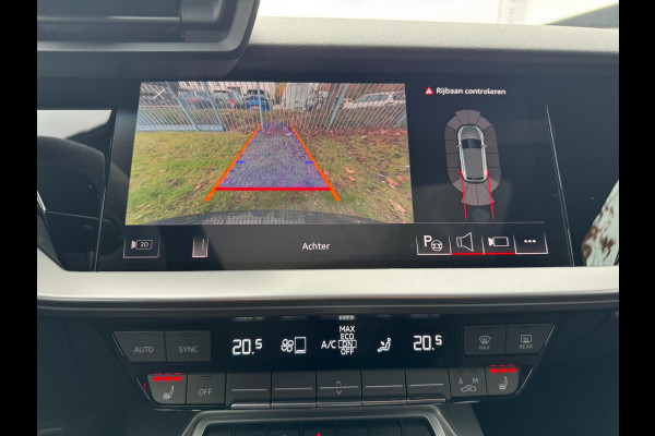 Audi A3 Sportback 2.5 TFSI RS 3 quattro 400PK Panorama B&O Leder Audi A3 Sportback 2.5 TFSI RS 3 quattro 400PK Panorama B&O Leder