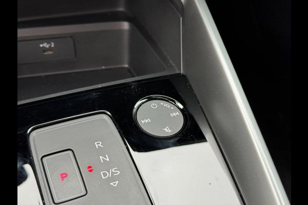 Audi A3 Sportback 2.5 TFSI RS 3 quattro 400PK Panorama B&O Leder Audi A3 Sportback 2.5 TFSI RS 3 quattro 400PK Panorama B&O Leder