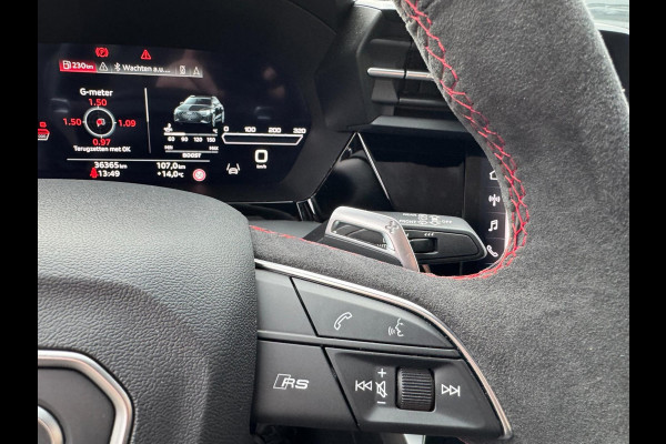 Audi A3 Sportback 2.5 TFSI RS 3 quattro 400PK Panorama B&O Leder Audi A3 Sportback 2.5 TFSI RS 3 quattro 400PK Panorama B&O Leder