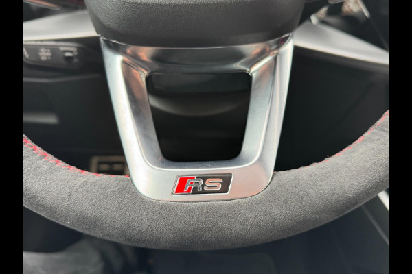 Audi A3 Sportback 2.5 TFSI RS 3 quattro 400PK Panorama B&O Leder Audi A3 Sportback 2.5 TFSI RS 3 quattro 400PK Panorama B&O Leder