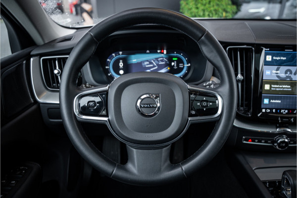 Volvo XC60 2.0 T6 Plug-in hybrid AWD Ultimate Bright - Panorama | H&K | Memory | Pilot Assist | Keyless